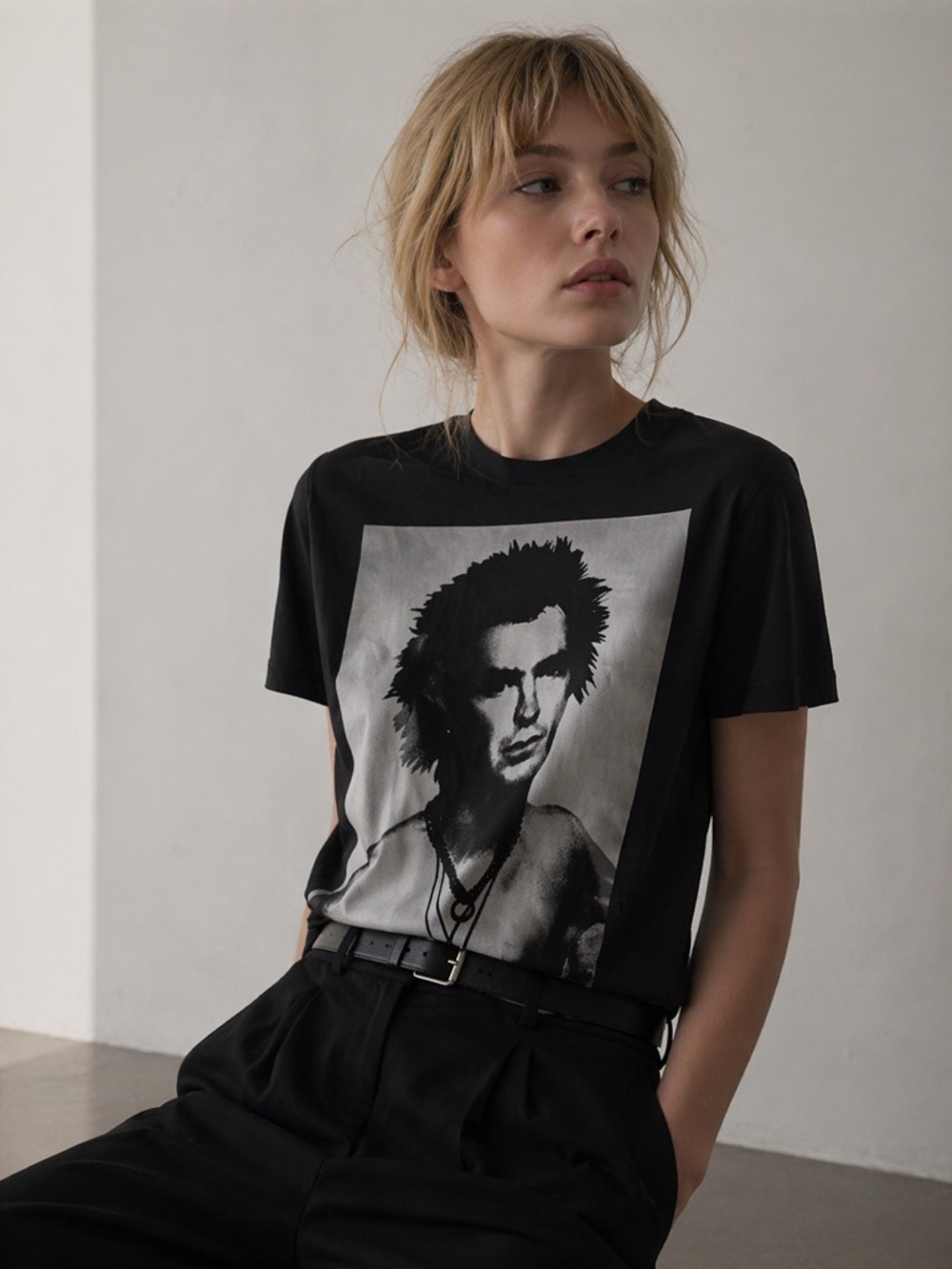 DSQUARED2 Iconic Sid Vicious T-shirt NWT Black Designer Punk Shirt Unisex XS